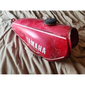 Vintage OEM 1979 Yamaha DT100 Gas Tank Red Fuel Petrol Reservoir W/Cap